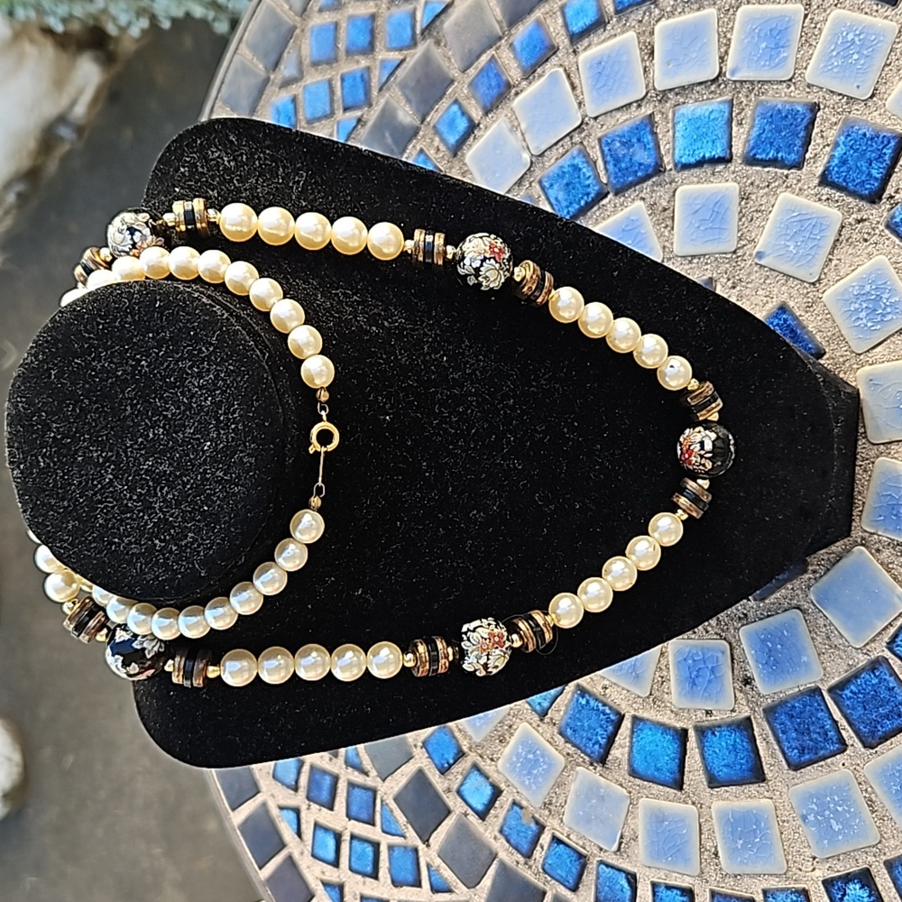 Faux Pearl Lucite Flowered Black Beads Necklace